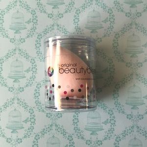 NWT original beauty blender
